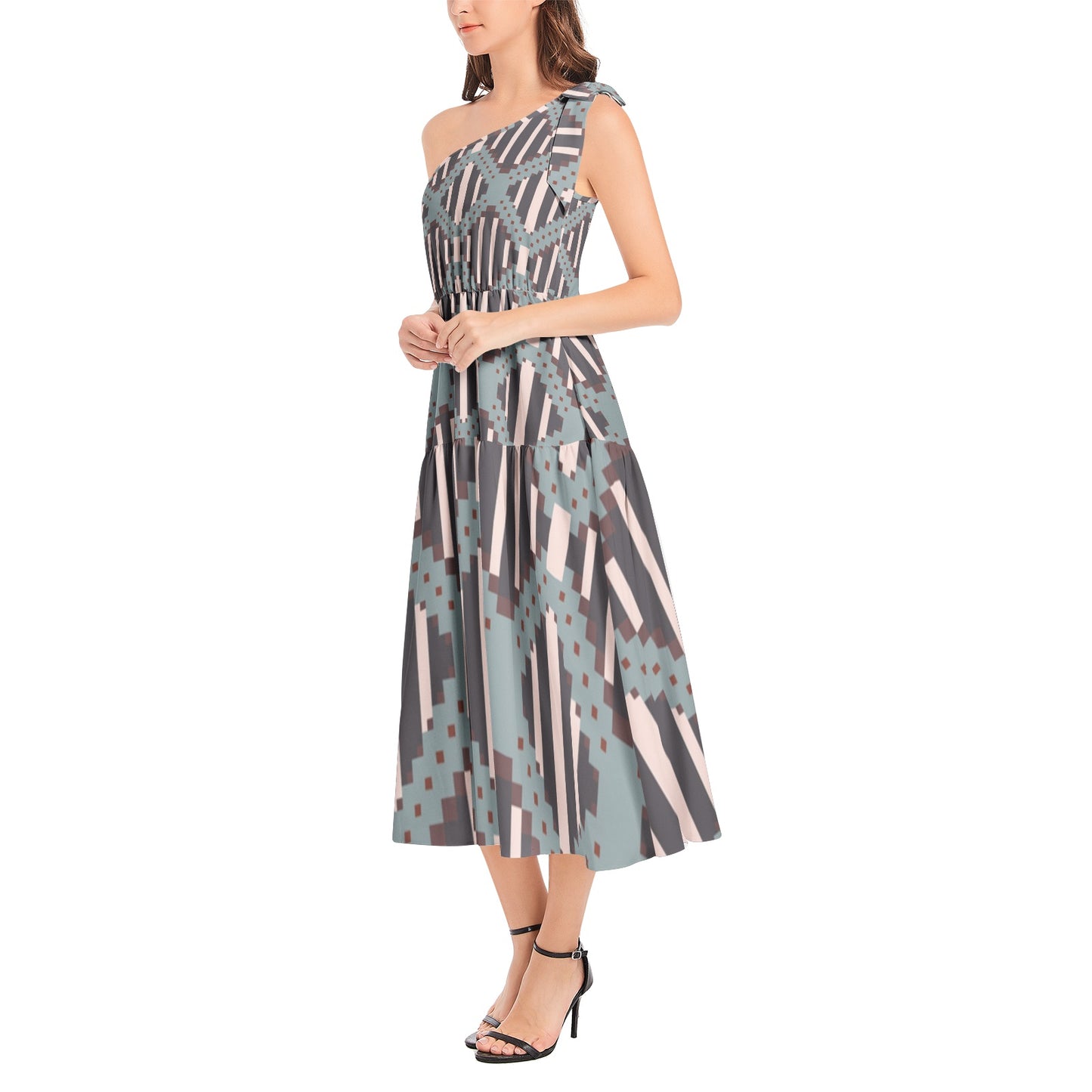 Sassy Saggi Draw Dress