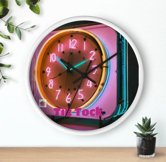 Sassy Sassy Wa Wall Clic Clock™