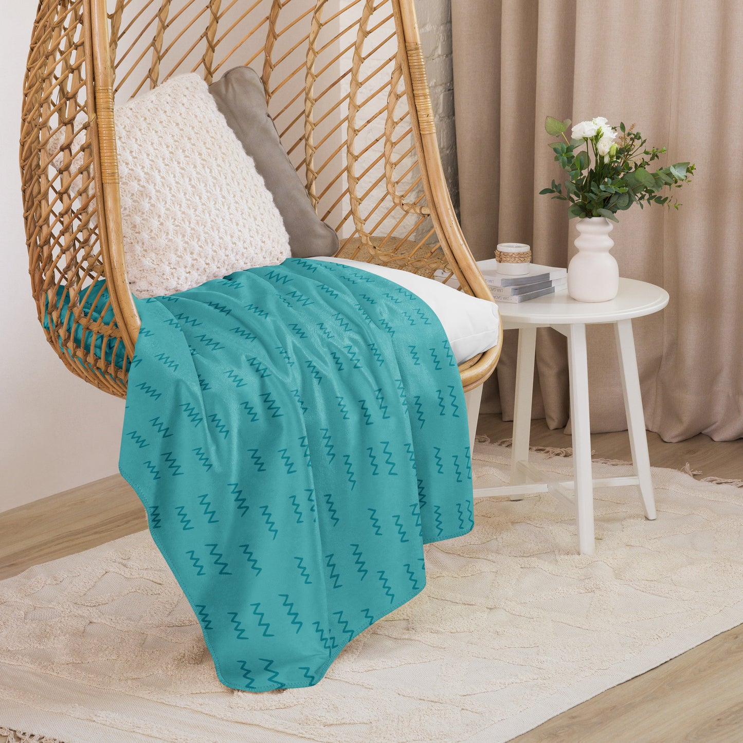 Sassy Saggi Comfy Comforter