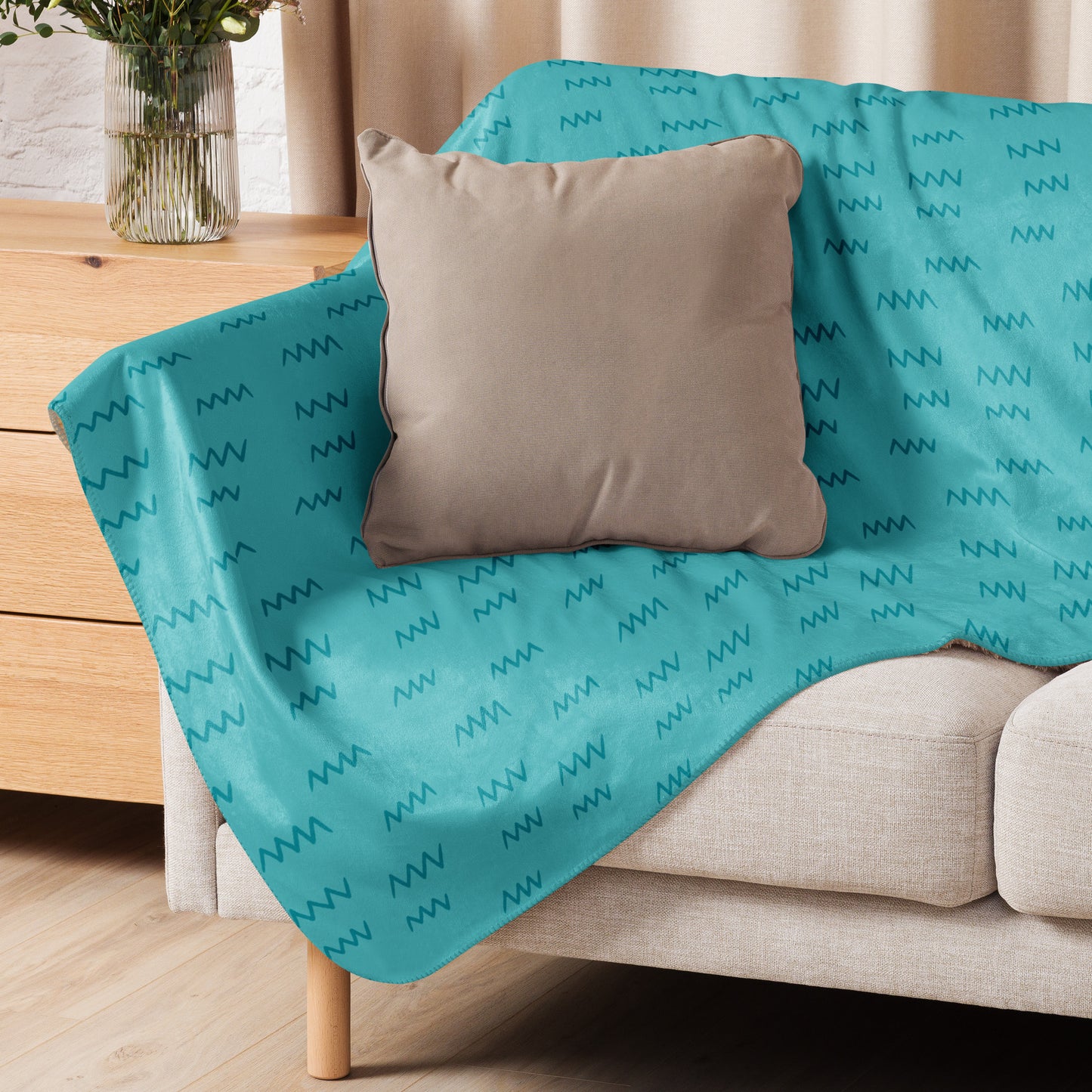 Sassy Saggi Comfy Comforter